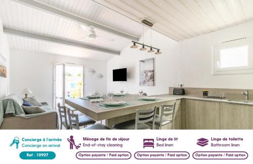 La Gueriniere Apartment | Bright Accommodation for Four in the Heart of the Isle
