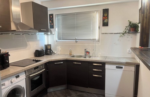 Front de Lac Apartment | Convenient Apartment Near Paris with Family-Friendly Amenities