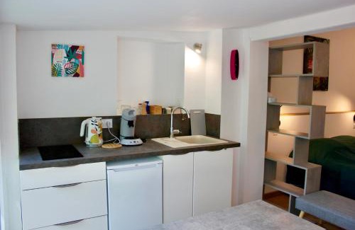 Figanieres House | Tranquil Private Apartment in the Countryside with Pool