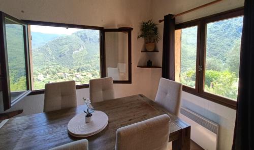 Utelle Apartment | Private Appartement in a Family-Friendly Home with Pets Welcome