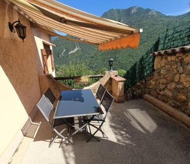 Utelle Apartment | Private Appartement in a Family-Friendly Home with Pets Welcome