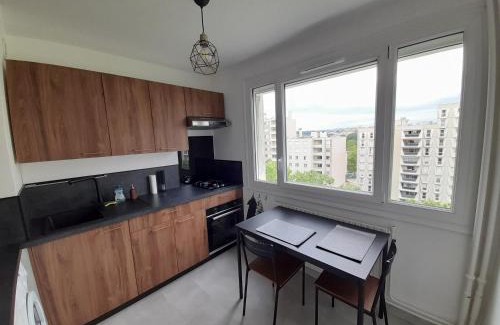 Tonkin Nord Apartment | Convenient Appartement Near Parc de la Tête d'Or with Garage