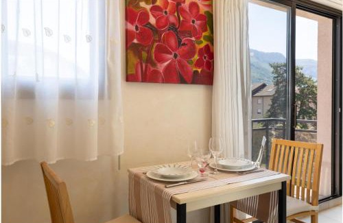 Annecy Apartment | Accessible Getaway near Lake and Shopping - Rated 9/10