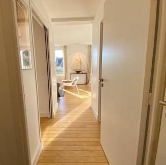 Carnac Apartment | Cozy Beachside Apartment with Sea View and Family-Friendly Perks