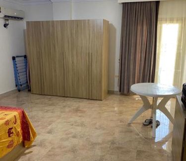 Pyramids Gardens Apartment | Charming Appartement Pyramide: Family-Friendly Escape
