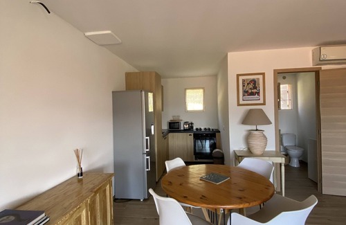 Lama Apartment | Stylish Appartement Rénové Near Lama Village with Terrace