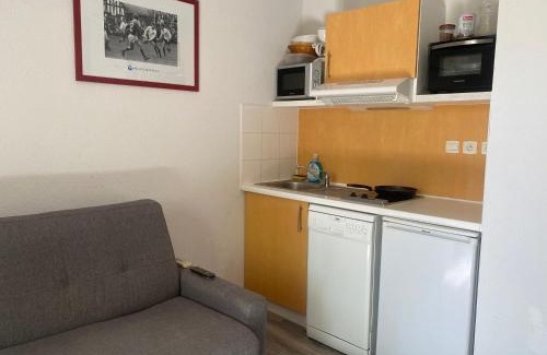 Cassen Resort | Cozy Studio for 4 with Oceanfront Views in Cassen