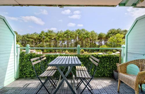Lacanau-Ocean Apartment | Cozy Oceanfront Retreat with Pool & Family-Friendly Vibe