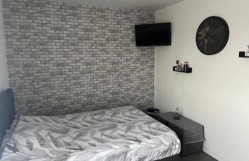Sens Apartment | Cozy Appartement Résidence Théâtre with 8.9/10 Rating