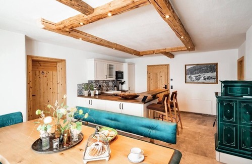 Radstadt Apartment | Resi Superior Apartment at Gutshaus Mandlberggut Awaits