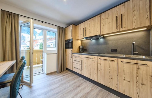 Hinterglemm Apartment | Cozy Appartement Schönfeld with Pool & Pet-Friendly Options