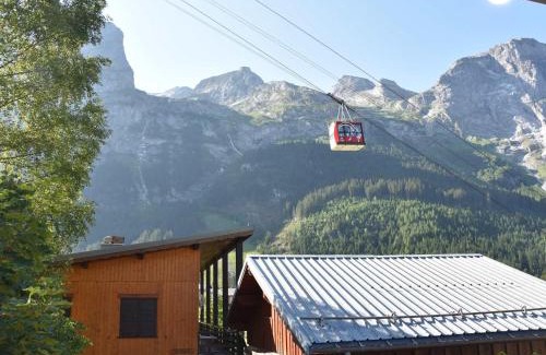 Pralognan-la-Vanoise Apartment | Family-Friendly 4-Room Apartment Near Shops & Ski Lift