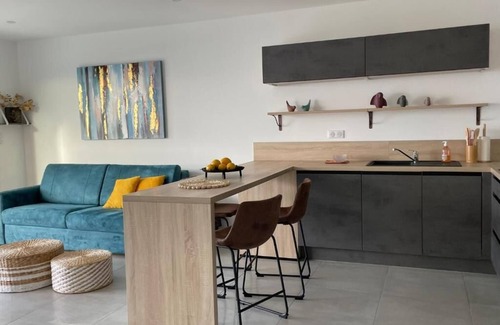 Pietrosella Apartment | Family-Friendly Stay at Appartement Saphir Awaits You