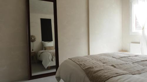 Creil Apartment | Discover Appartement Sept: A Gem in the City Center
