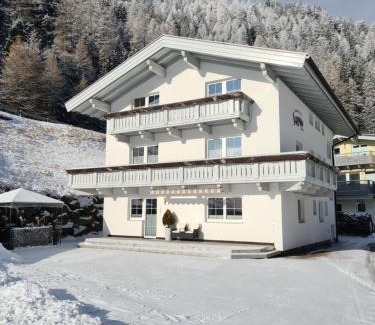 Soelden Apartment | Oceanfront Appartement Skorpion with 9.2/10 Guest Rating