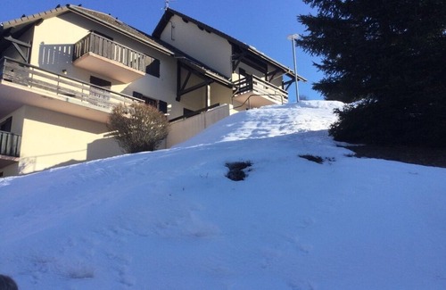 Villard-de-Lans Apartment | Quiet Retreat: Steps from Village Center with Family Amenities