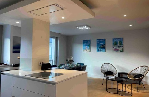 Aix-les-Bains City Center Apartment | Appartement spacieux et lumineux