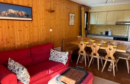 Les Gets Apartment | Spacious Apartment in Les Gets with Balcony Near Ski Slopes