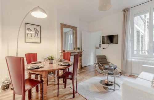 Coutures Apartment | Family-Friendly Apartment with Courtyard for Memorable Stays