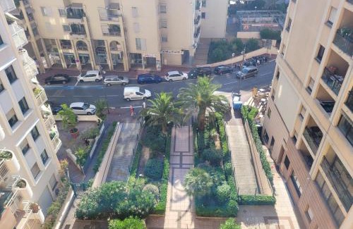 Cannes La Bocca Apartment | Relaxing Apartment with Pools and Pet-Friendly Amenities