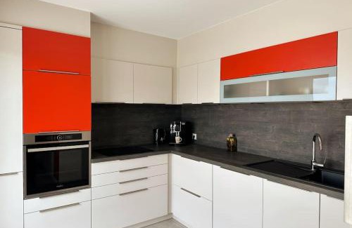 Sene Apartment | Spacious Apartment with Terrace for Family Getaways