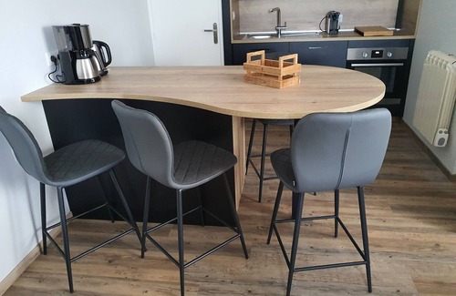 Beaune Apartment | Comfortable Apartment with Air Conditioning for 4 Guests