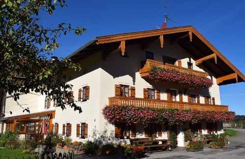 Siegsdorf Apartment | Discover Appartement "Sternengugga" - Family-Friendly Retreat