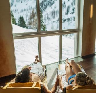 Untertauern Apartment | Relax at Appartement & Suiten Hotel Glöcknerin - 4-Star Stay