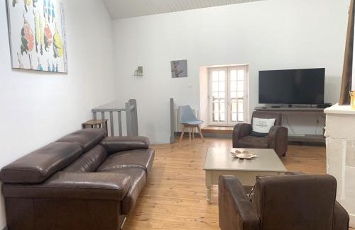 Saint-Martin-de-Re Apartment | Oceanfront Appartement Sully – Guest Rated 9.4/10