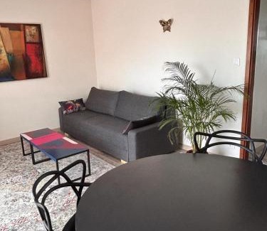 Montagne Verte Apartment | Elegant Apartment by the Ill River - 4-Star, Guest Rated 10/10