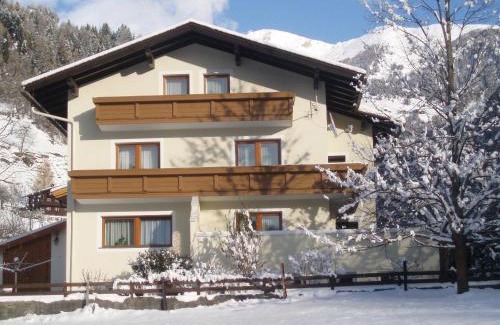Matrei in Osttirol Apartment | Oceanfront Appartement Sylvester - Perfect for Families!
