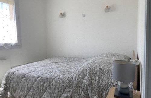 La Figarasse Apartment | Modern 2-Bedroom Apartment with Pool, Rated 10/10 for Comfort