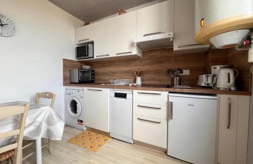 Behobie Apartment | Convenient T2 Apartment in Socoa: Steps from the Beach!