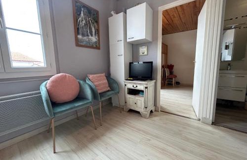 Behobie Apartment | Convenient T2 Apartment in Socoa: Steps from the Beach!