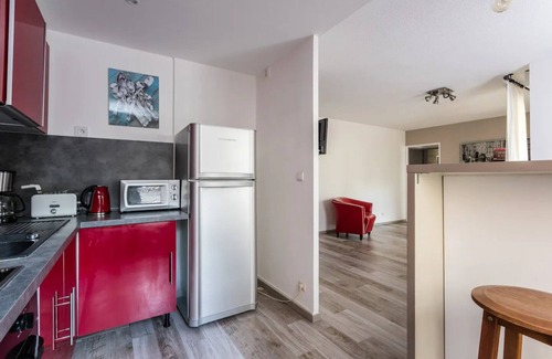 Antigone Apartment | Guest Rated 10/10: T2 Apartment in Antigone Center