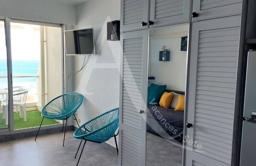 Sete Apartment | Oceanfront T2 Apartment with Terrace and Scenic Views