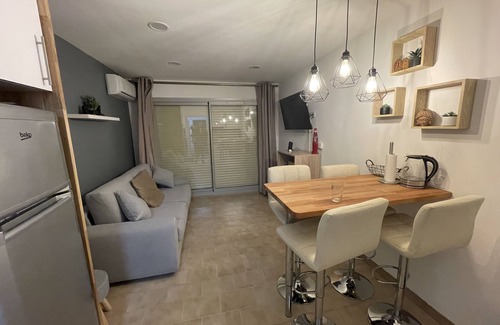Plaine de la Brague Apartment | Cozy T2 Apartment with Pool, Tennis & Free WiFi for 4