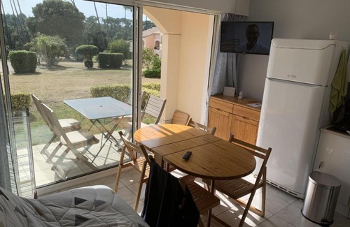 Moliets-et-Maa Apartment | Cozy T2 Cabin Apartment Near Beach & Golf - Rated 9/10