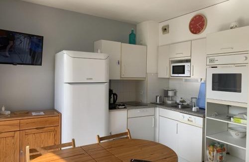 Moliets-et-Maa Apartment | Cozy T2 Cabin Apartment Near Beach & Golf - Rated 9/10