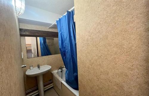 Laveissiere Apartment | Family-Friendly Appartement Le Lioran for 6 Guests