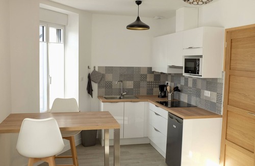 Port-Louis Apartment | Cozy Appartement T2 les Pieds Dans L'eau for Family Getaways