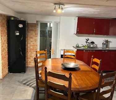 Juvisy-sur-Orge Apartment | Cozy T3 Apartment with Garden Access, 20 Min from Station