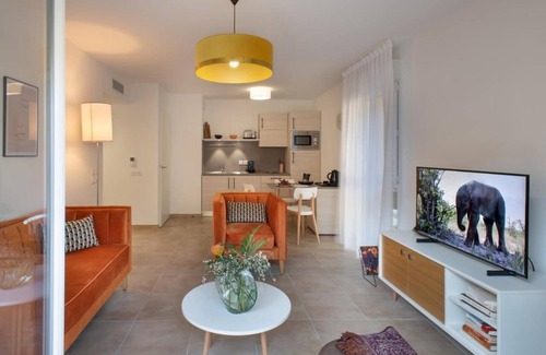 Ales Apartment | Cozy 2-Bedroom Apartment with Pool and Spa Amenities