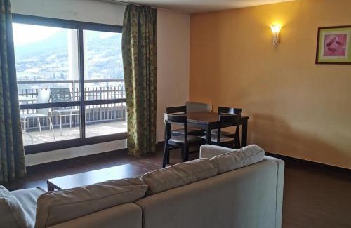 Jausiers Apartment | Family-Friendly Appartement Jausiers: Rated 10/10 with Pool