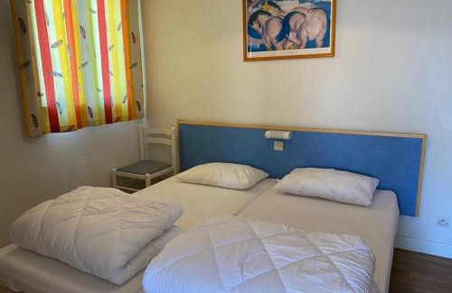 Moliets-et-Maa Apartment | Inviting Appartement T3 Cabin in Moliets-et-Maa with Pool