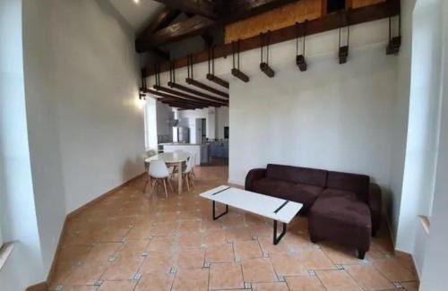 Faubourg Apartment | Guest Rated 10/10: Family-Friendly Apartments in Nîmes