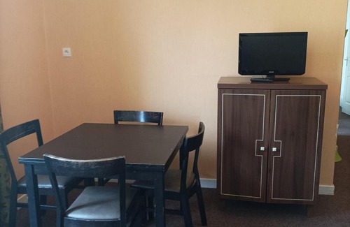 Jausiers Apartment | Inviting Appartement Jausiers: Ideal for Families & Pets