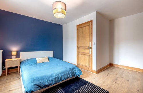 Limoges Apartment | Bright T3 Apartment near Adrie Museum - Pet Friendly & Pool