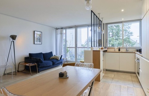 Villejuif Apartment | Cozy T3 Apartment Near Paris - Pet and Child Friendly