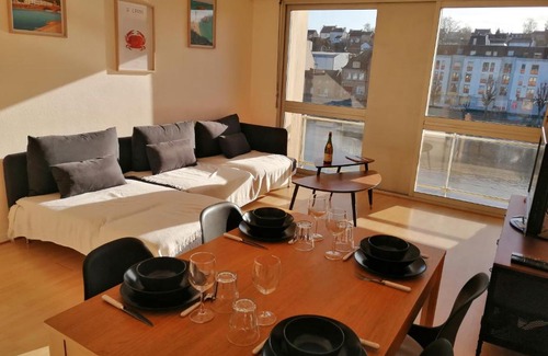 Chateaulin Apartment | Pet-Friendly Appartement T3 with River Views - Guest Rated 10/10